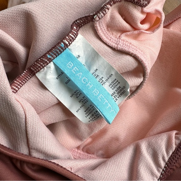 Beach Betty Color Block One Piece Swimsuit Size Large - Picture 7 of 7